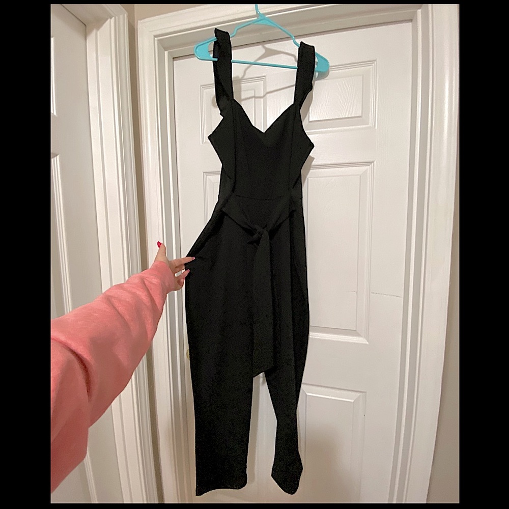 Express Sweetheart Flutter Sleeve Jumpsuit